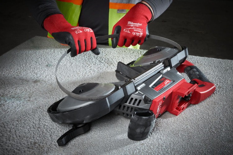 Rękawice odporne na przecięcia - poz. C - rozm XL/10 - 1 para 4932471422 MILWAUKEE